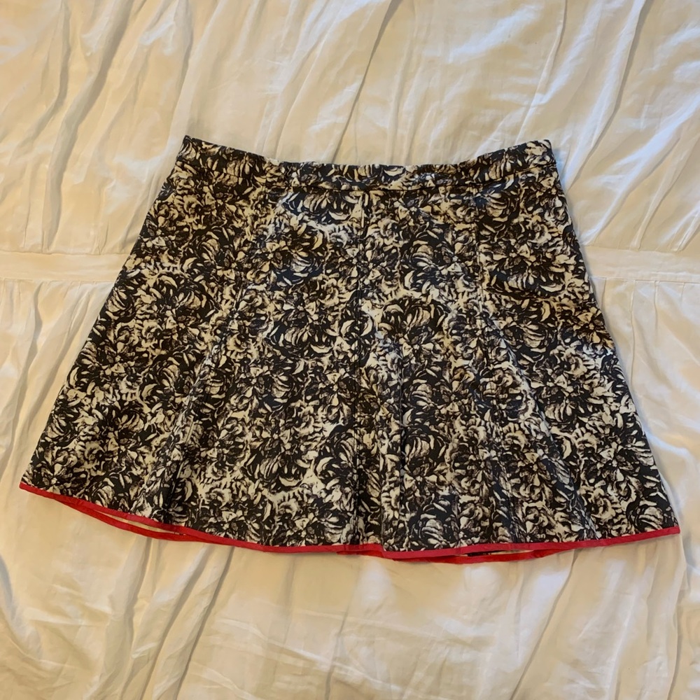 Club Monaco Black and White Floral Mini Skirt with Pink Accent, Sz 12